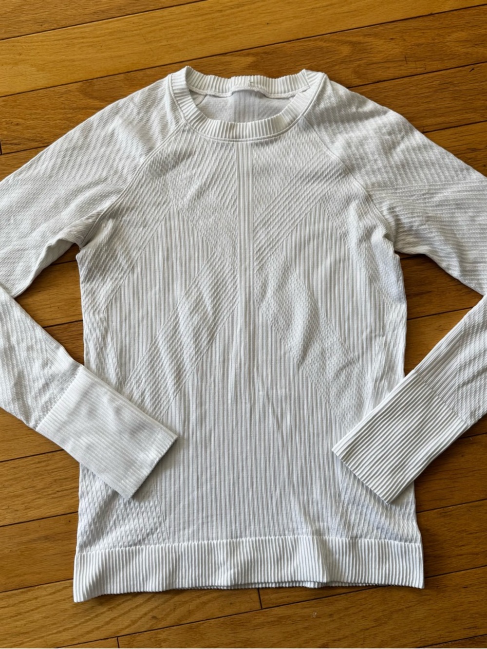 Lululemon White Textured Long Sleeve Top Athletic Minimalist Yoga Core